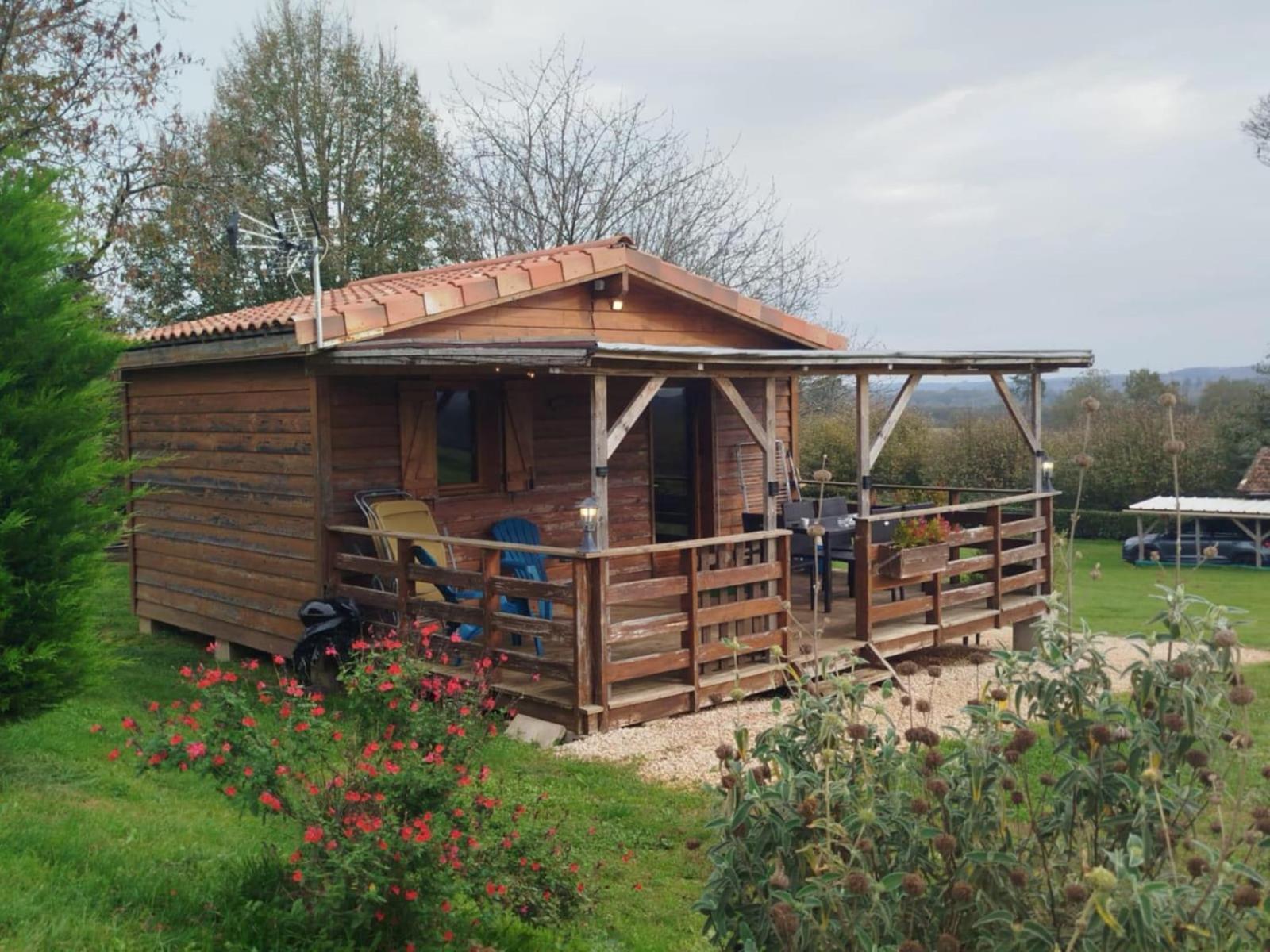Le Chalet Douillet Saint-Genies エクステリア 写真